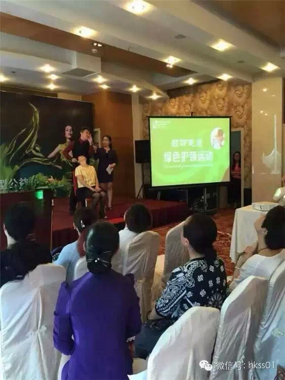 李橋博士，現(xiàn)場(chǎng)為我們的嘉賓們?cè)\斷問(wèn)題